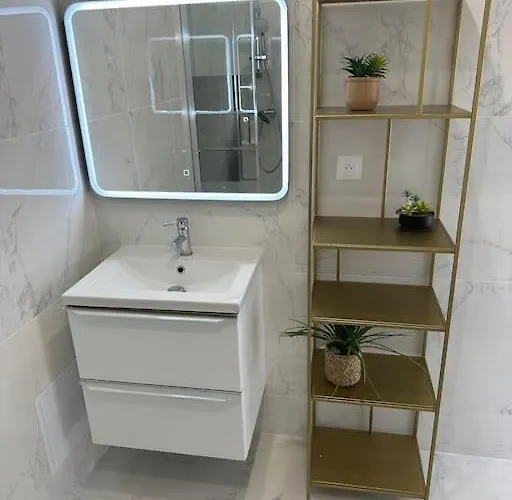 Le Petit Saint-amand * Ρουέν